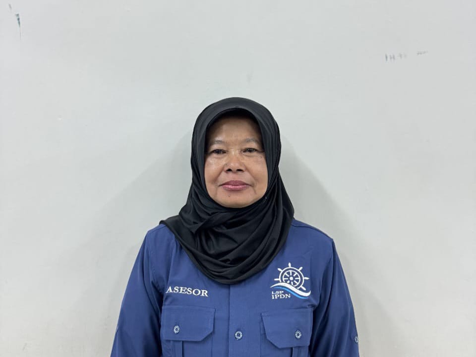 Dra. Nur Handayani, M.Si